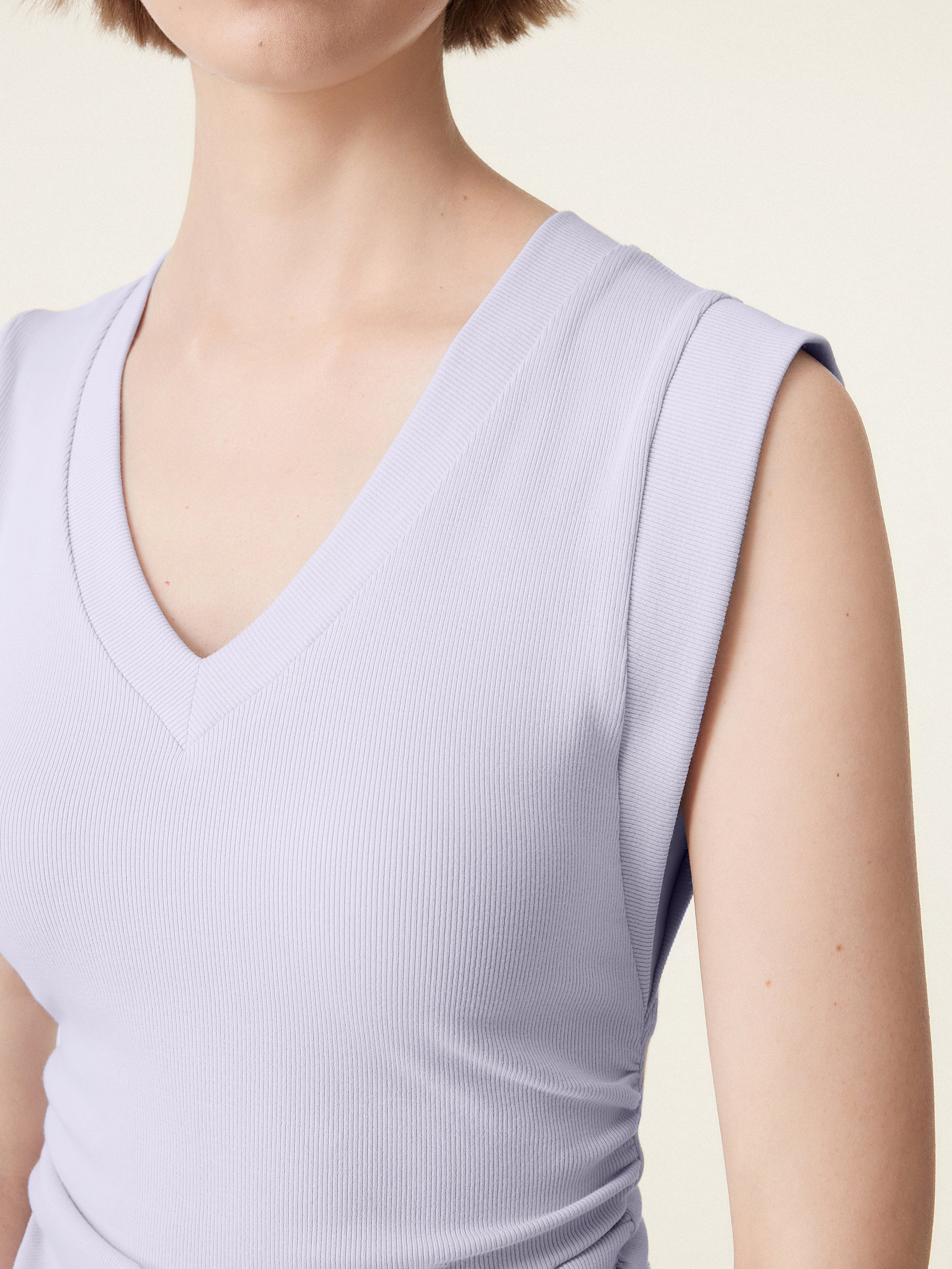 2Pcs Set Stretch Cotton V-neck Side Ruched Muscle Tee 2Pcs Set Stretch Cotton V-neck Side Ruched Muscle Tee