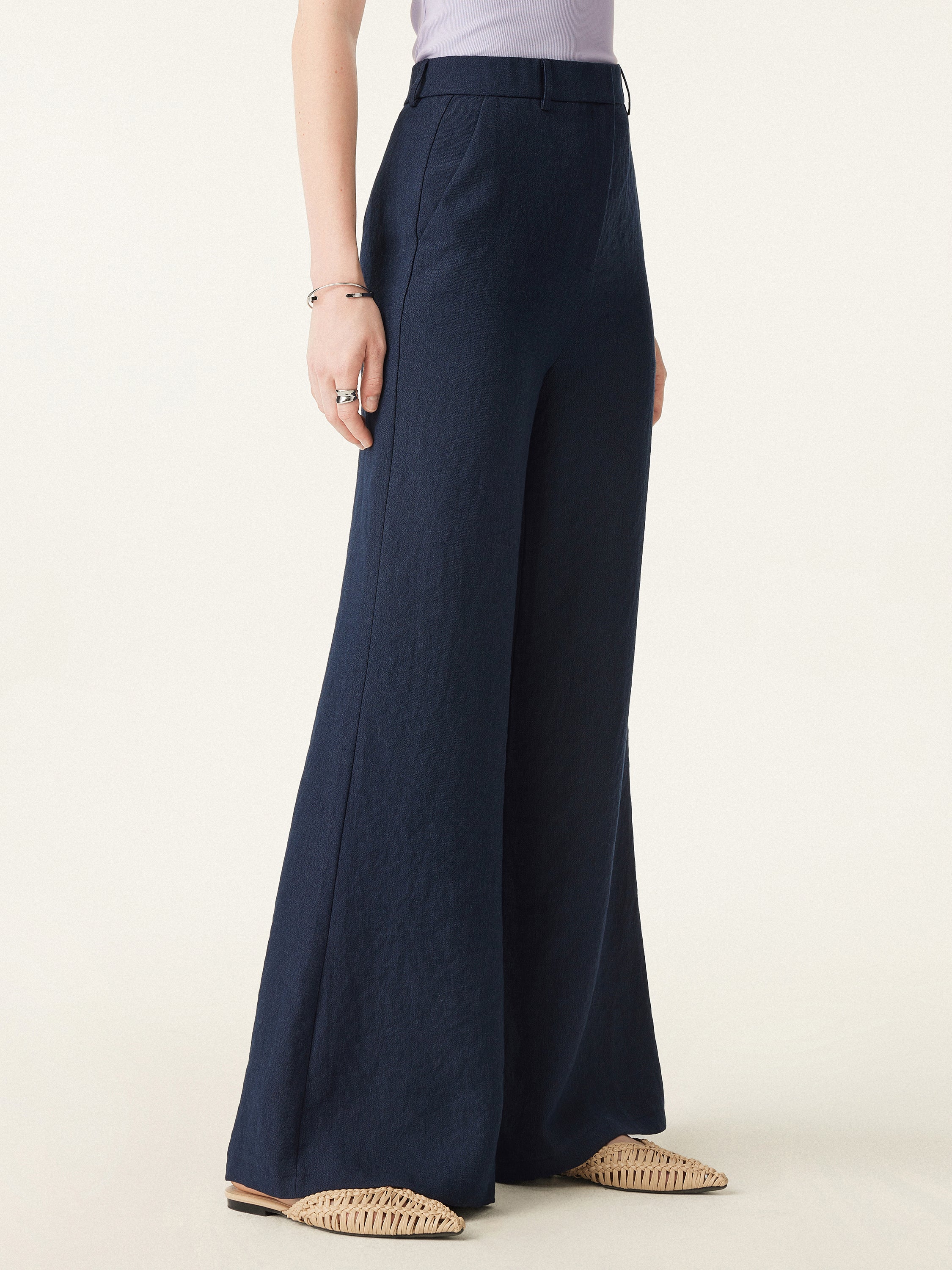 European Linen Mid Rise Flared Pant with Pockets European Linen Mid Rise Flared Pant with Pockets