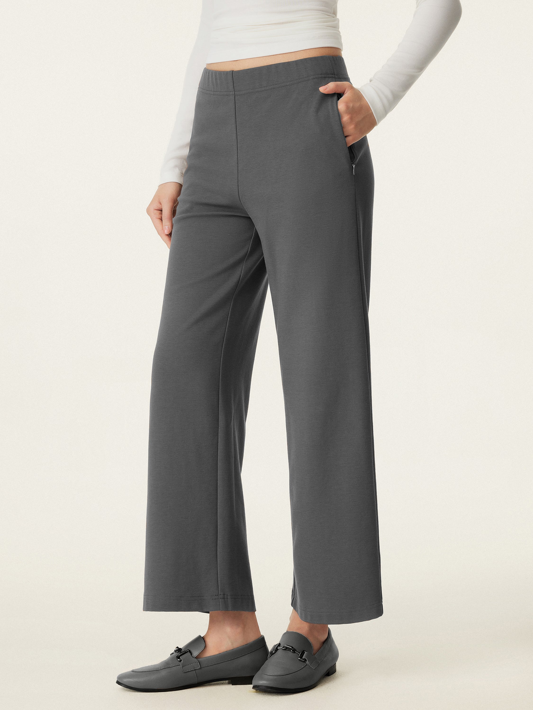 Mid Rise Cropped Flare Pants with Pockets Mid Rise Cropped Flare Pants with Pockets