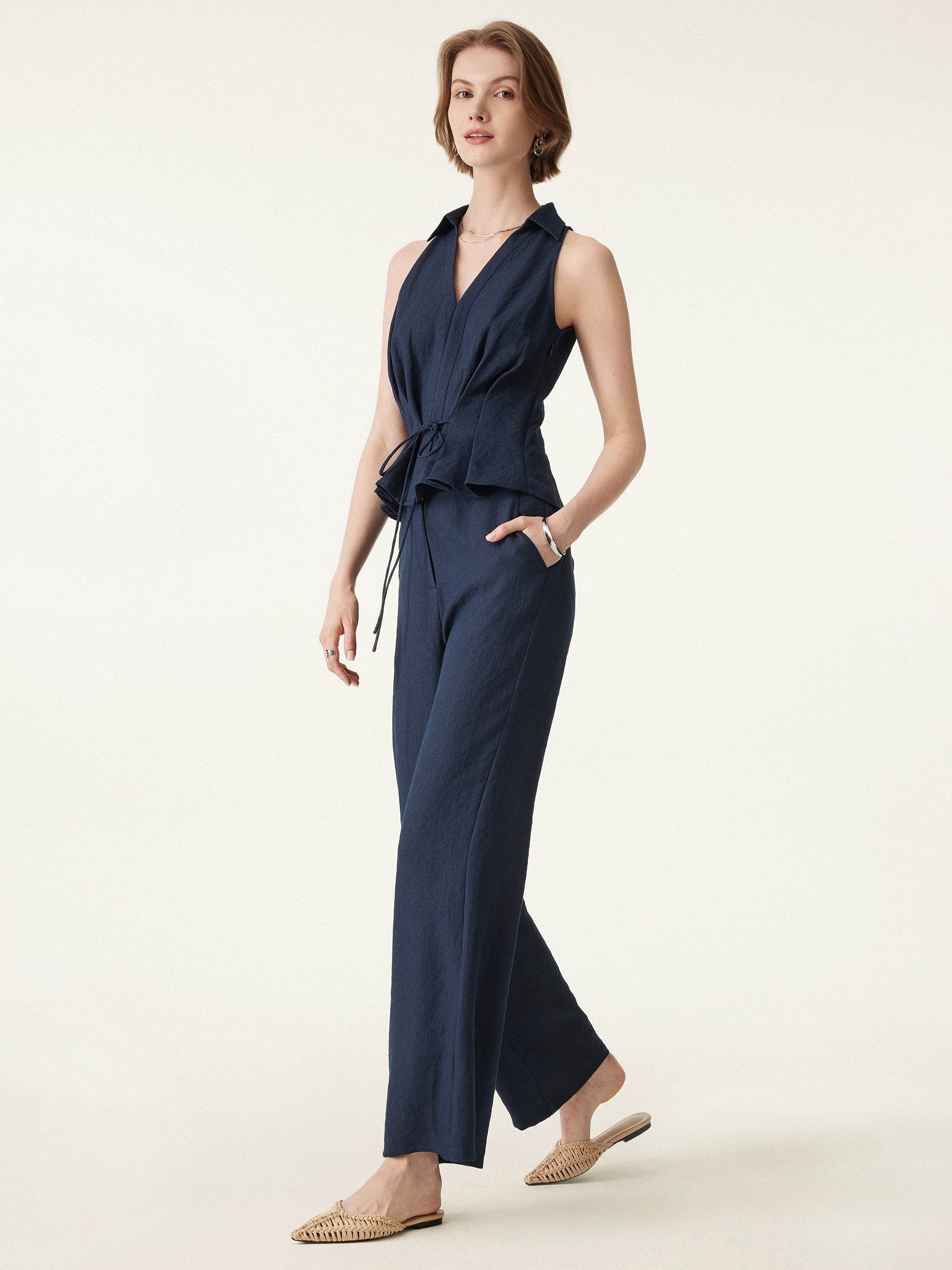 2Pcs Set Collared V-neck Sleeveless Top & Mid Rise Flared Pant with Pockets 2Pcs Set Collared V-neck Sleeveless Top & Mid Rise Flared Pant with Pockets