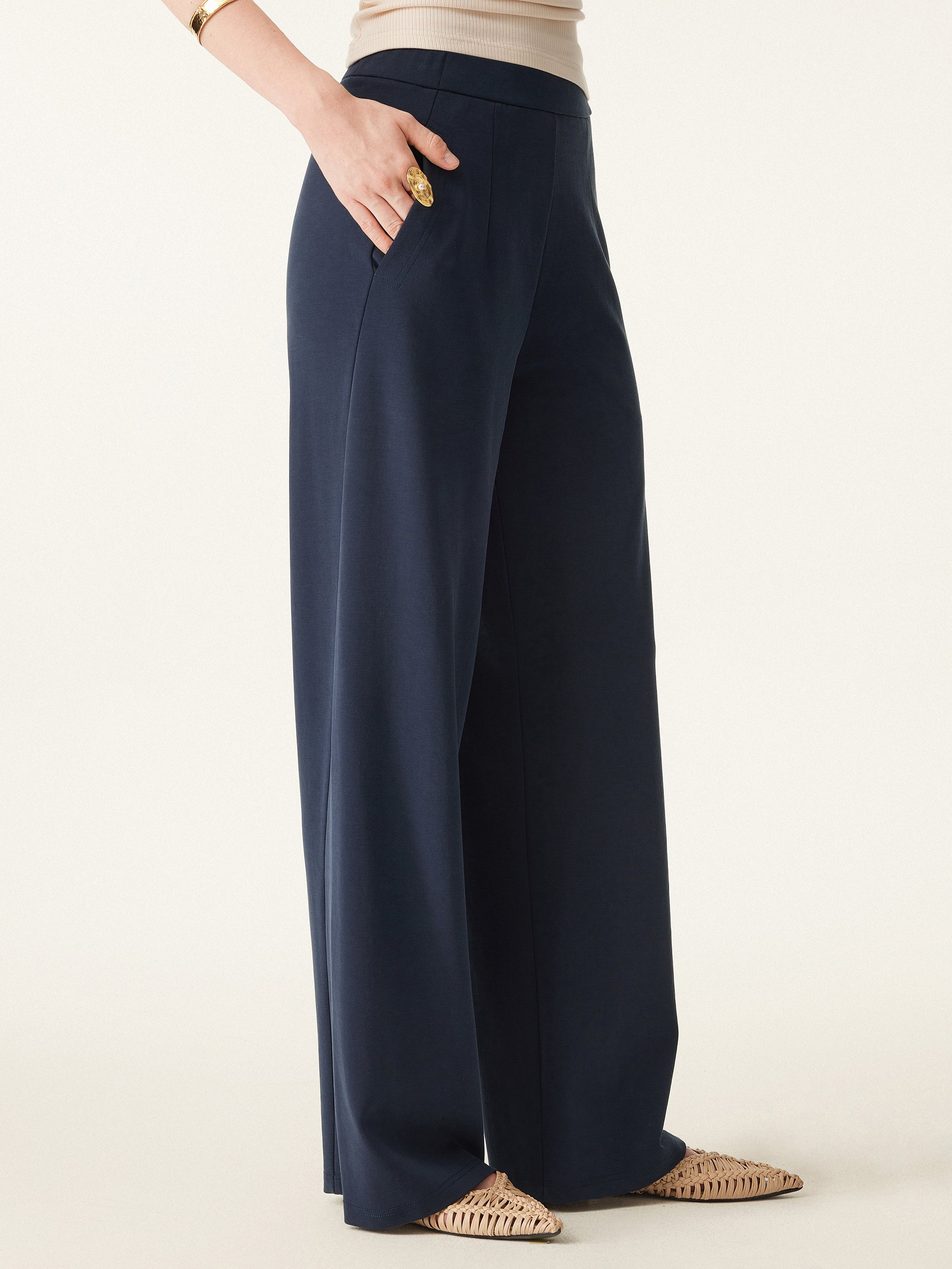 Mid Rise Pull-on Wide Leg Easy Pant with Pockets