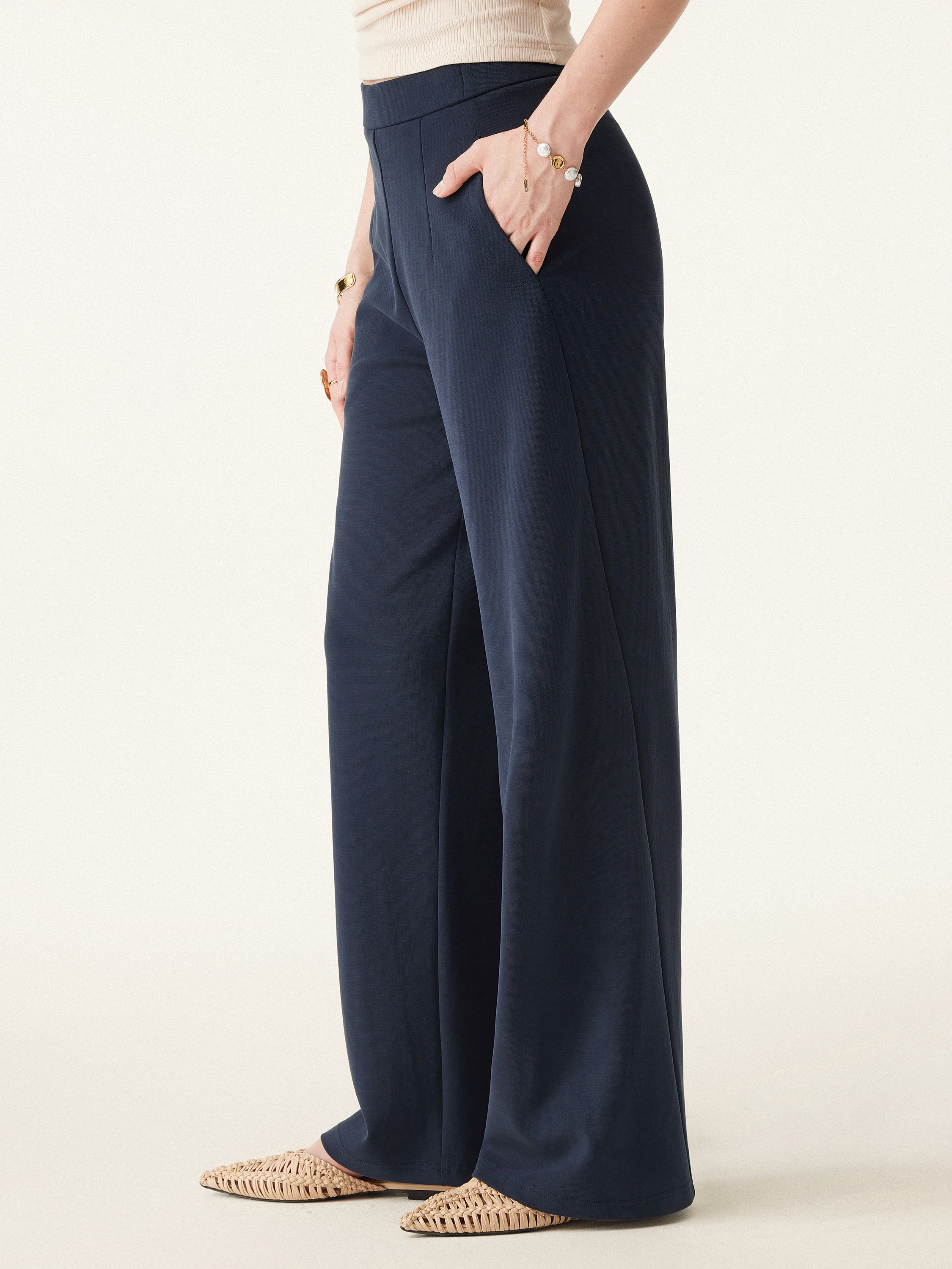 Mid Rise Pull-on Wide Leg Easy Pant with Pockets