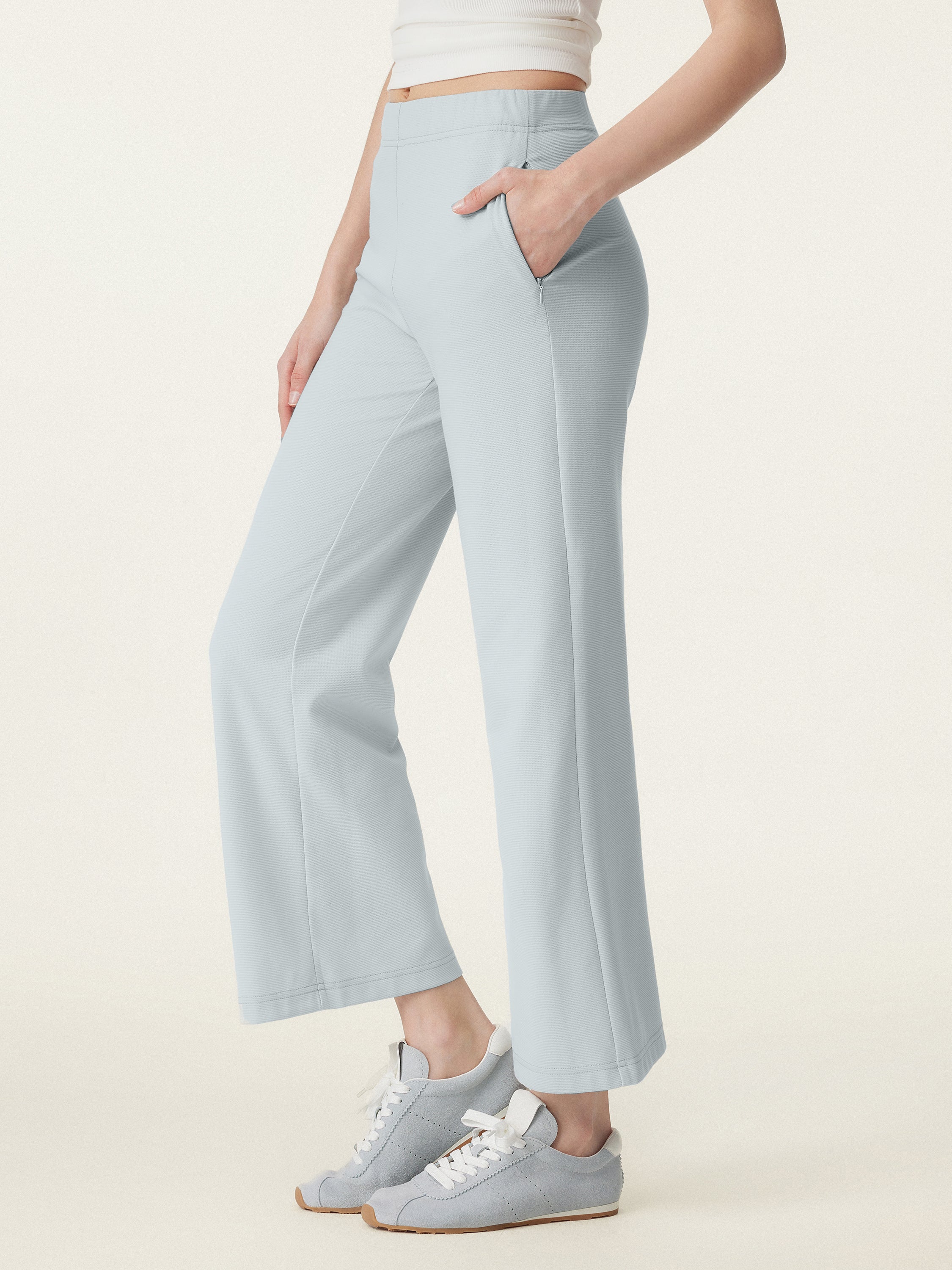 Mid Rise Cropped Flare Pants with Pockets Mid Rise Cropped Flare Pants with Pockets