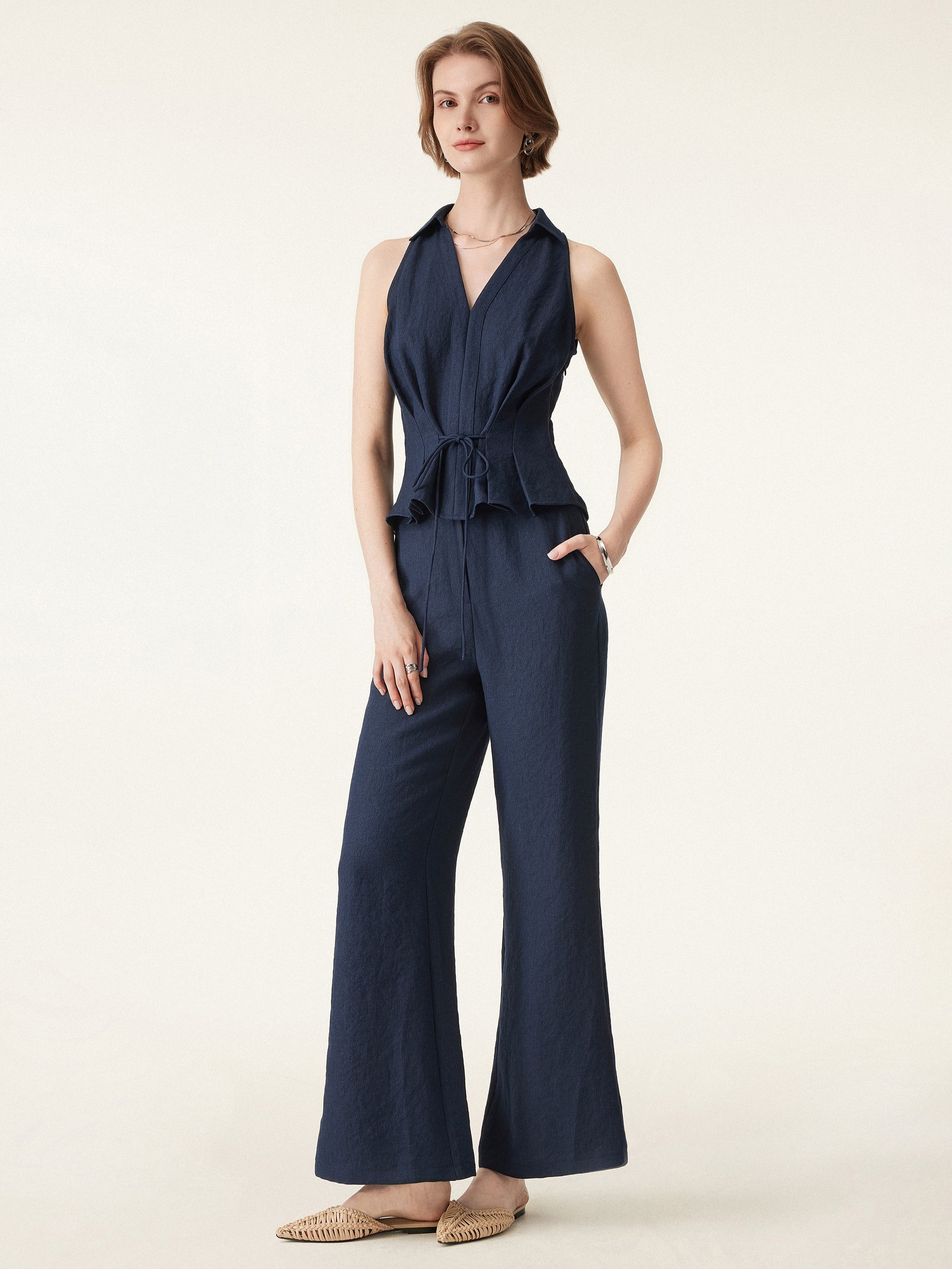 2Pcs Set Collared V-neck Sleeveless Top & Mid Rise Flared Pant with Pockets 2Pcs Set Collared V-neck Sleeveless Top & Mid Rise Flared Pant with Pockets